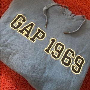 GAP Sweatshirt